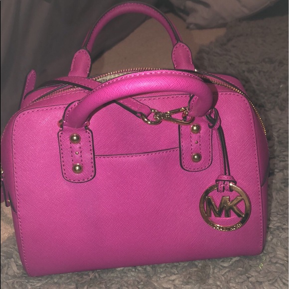 Michael Kors purse - Picture 2 of 3